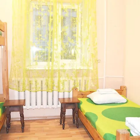 Family Hostel *